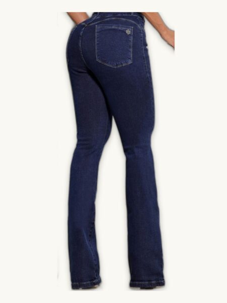 Calça Boot Cut Jeans Estonado — a peça